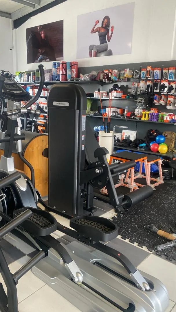 Showroom LIFEFIT Abidjan — Musculation
